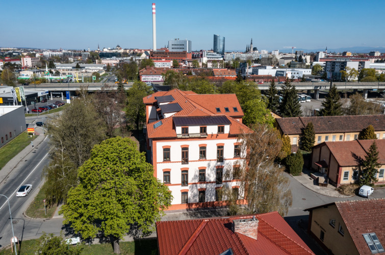 HOLICKÁ 31